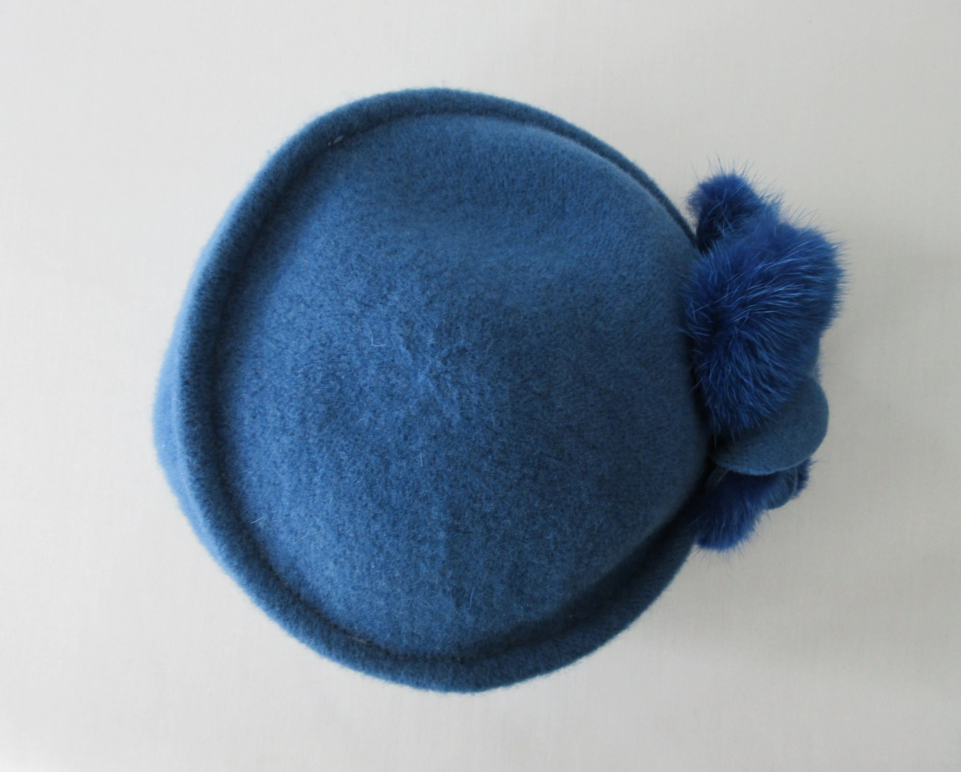 20H02 -Blue Wool Hat with Mink Trim
