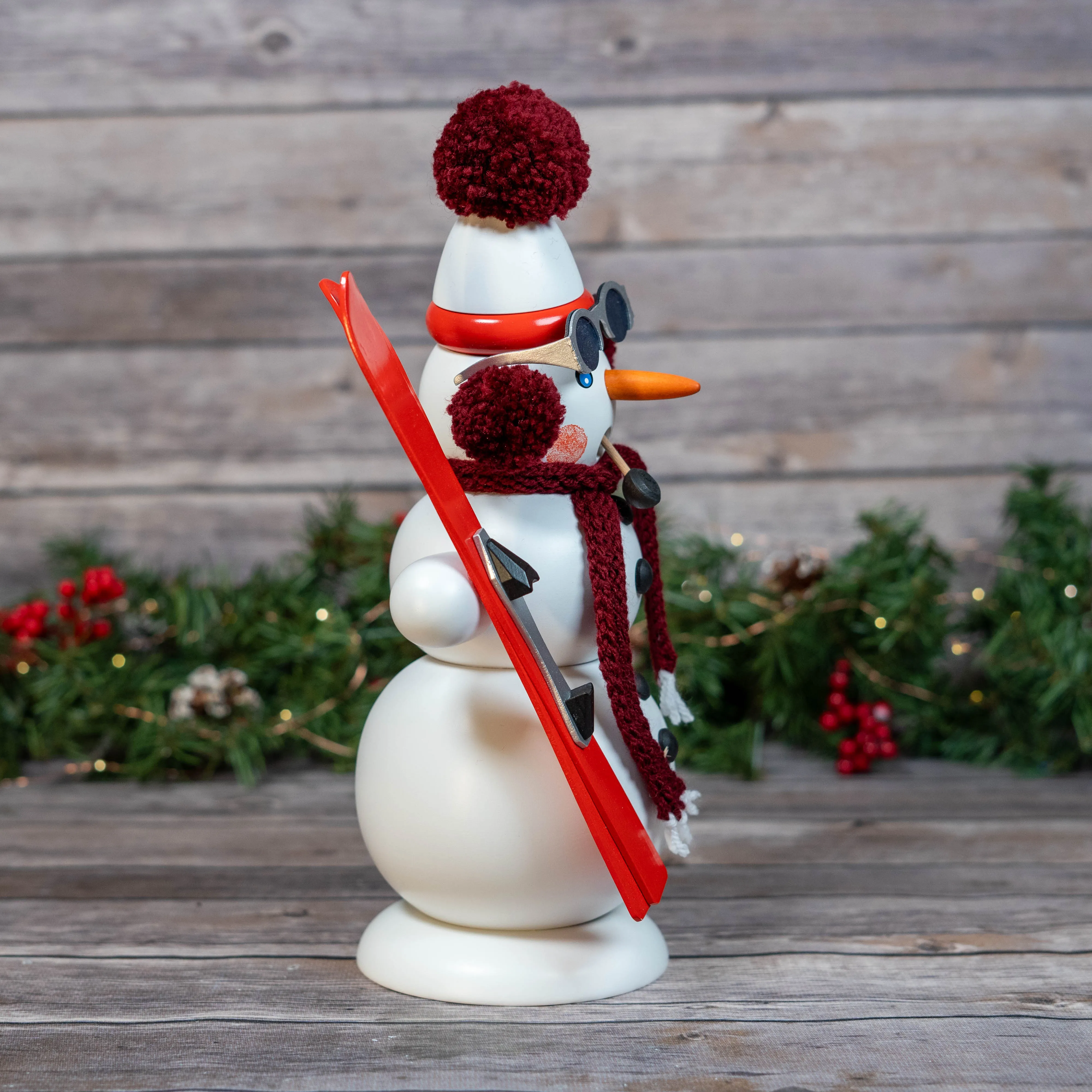 Smoker - Large Snowman with Skis